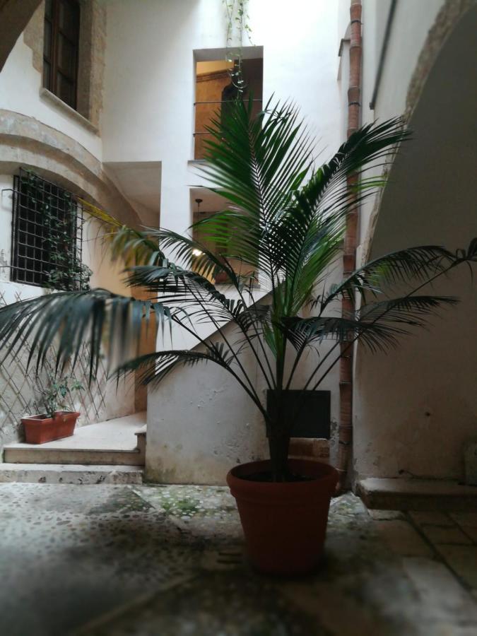 "Guttuso Tribute Suite" Experience Apartment Palermo Bagian luar foto