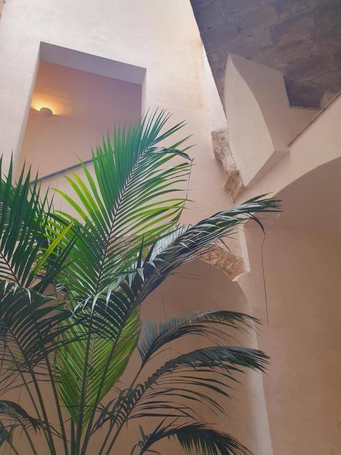"Guttuso Tribute Suite" Experience Apartment Palermo Bagian luar foto
